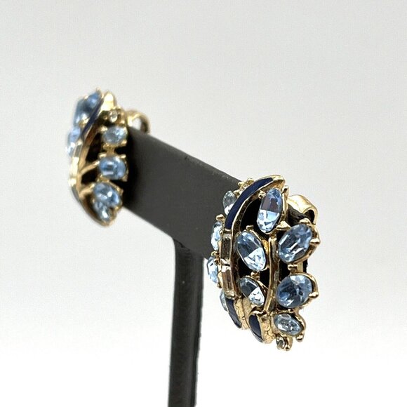 Vintage TRIFARI Earrings Icy Blue Rhinestone Enamel Clip Earrings Gold Tone 1" - Picture 6 of 10